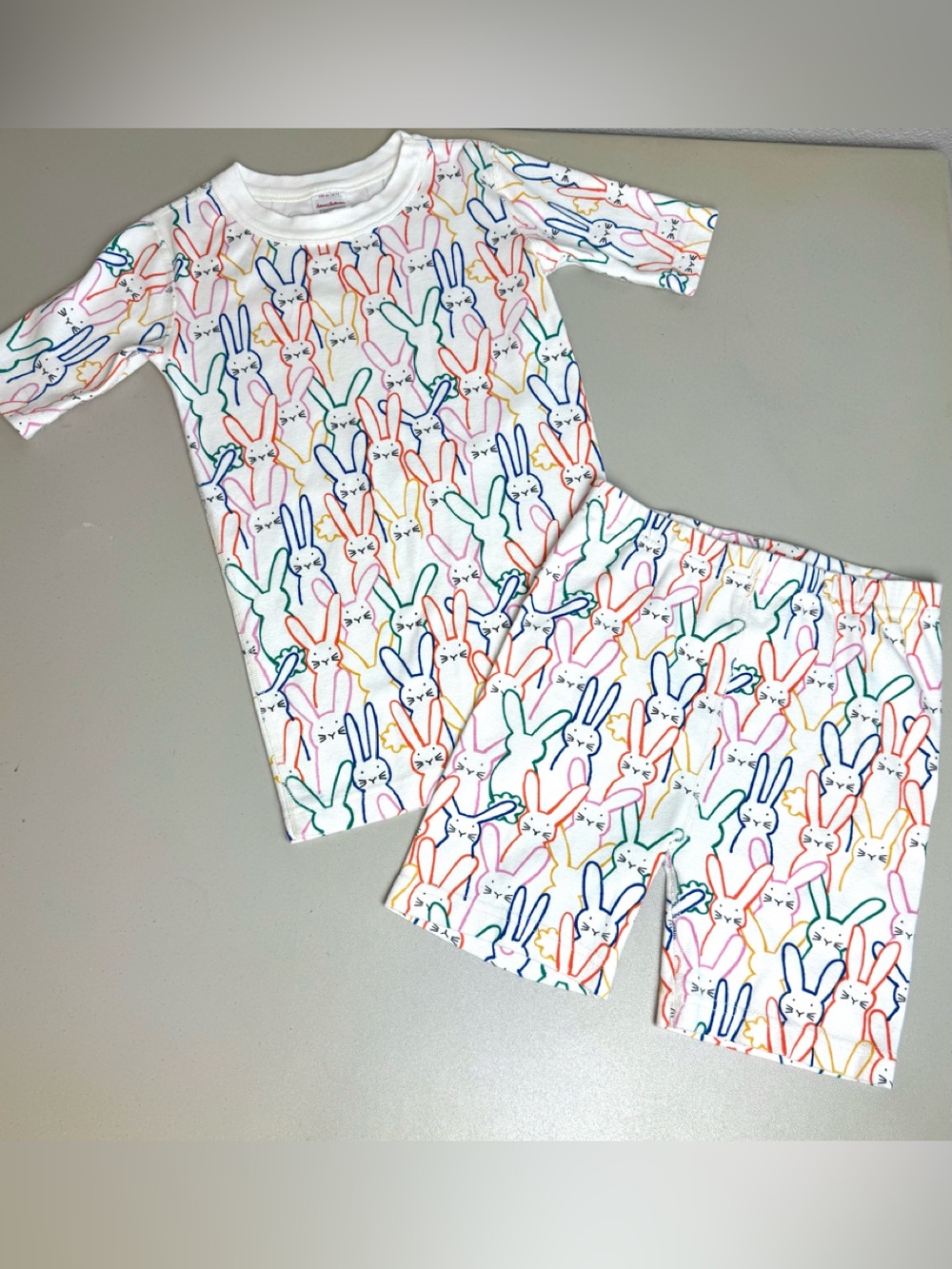 Hanna Andersson Rainbow Bunny Rabbit Graphic 2 Piece Short Pajamas Set Size 12